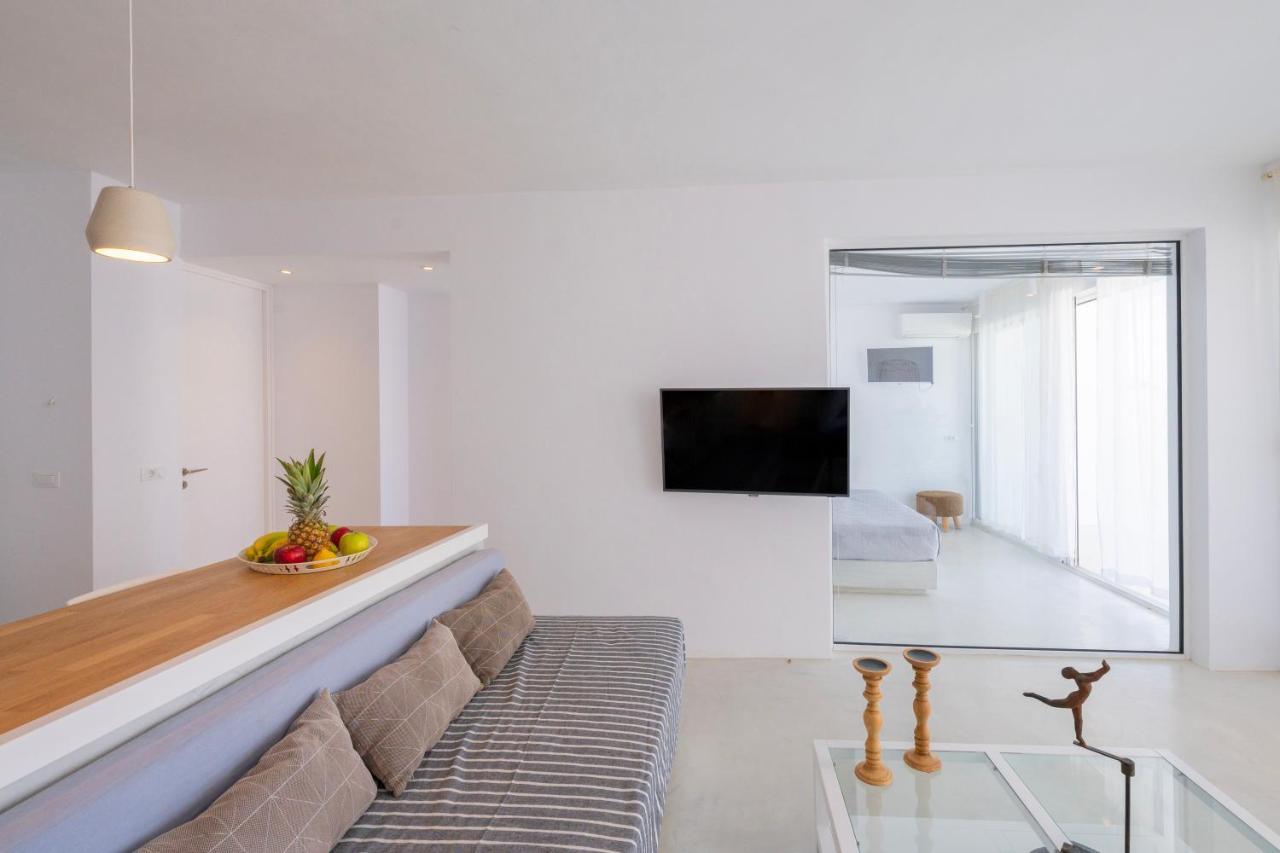 Infinite Blue Luxury Suites Fira  Exterior foto
